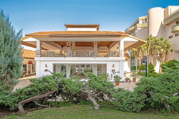 Adora Hotel & Resort