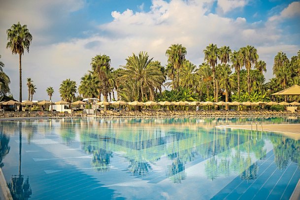 Adora Hotel & Resort