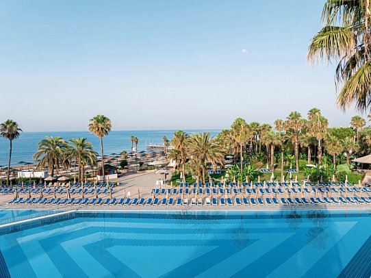 Adora Hotel & Resort