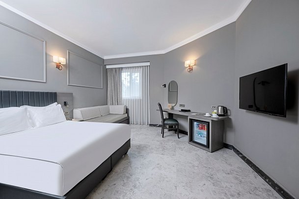 Adora Hotel & Resort - Wohnbeispiel Club Room (Zimmercodierung UL1)