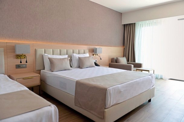 Sentido Luna Vista Belek - Wohnbeispiel Vista Suite seitlicher Meerblick (Zimmercodierung WB1)