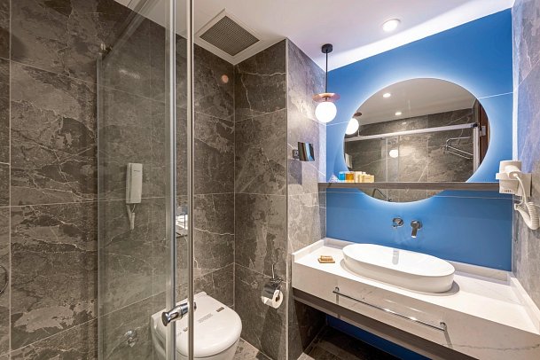 Oleander Beach Resort - Wohnbeispiel Bad Doppelzimmer (Zimmercodierungen DBL, DCL & DBM)