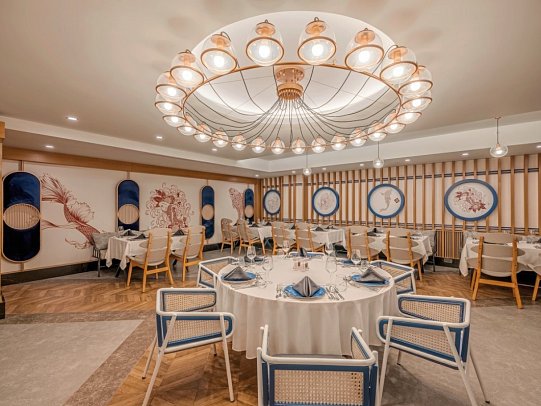 Diamond De Luxe Hotel & Spa