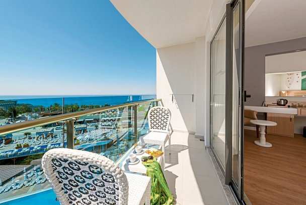 Dream World Hill - Wohnbeispiel Doppelzimmer seitl. Meerblick (Zimmercodierungen DBN & DCN)