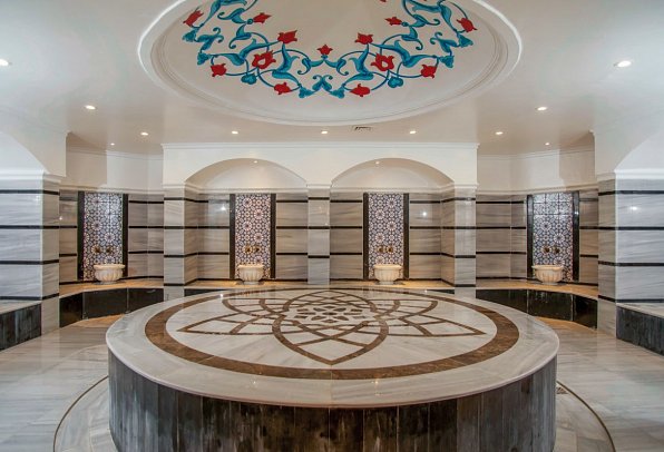 Dream World Resort & Spa