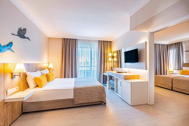 Nova Park - Wohnbeispiel Familienzimmer (Zimmercodierung FBL)