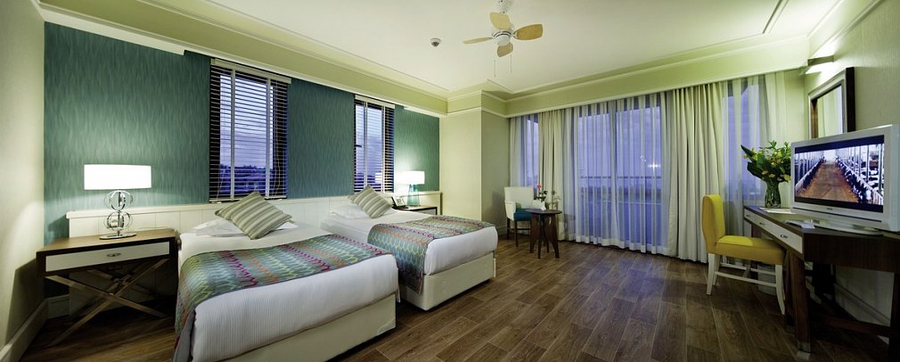 Club Grand Side - Wohnbeispiel Familienzimmer (Zimmercodierungen FB1 & FB2)