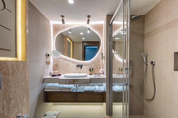 Side Star Elegance - Beispiel Bad Suite Meerblick (Zimmercodierung WBM)