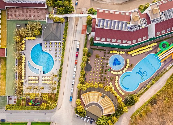 Calimera Hane Garden