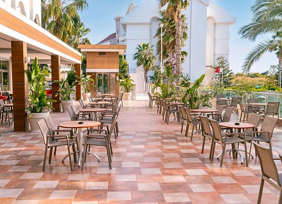 Calimera Hane Garden