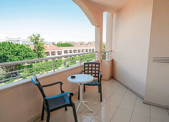 Calimera Hane Garden - Wohnbeispiel Familienzimmer (Zimmercodierungen FB1 & FB2)