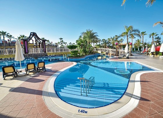 Royal Dragon Hotel