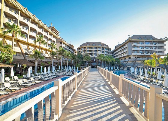 Royal Dragon Hotel