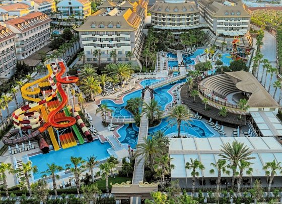 Royal Dragon Hotel