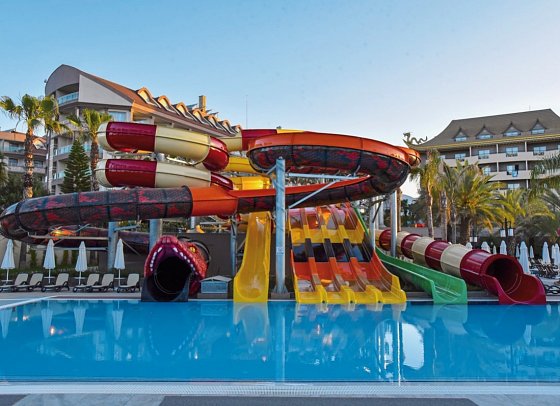 Royal Dragon Hotel