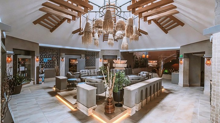 Arum Barut Collection