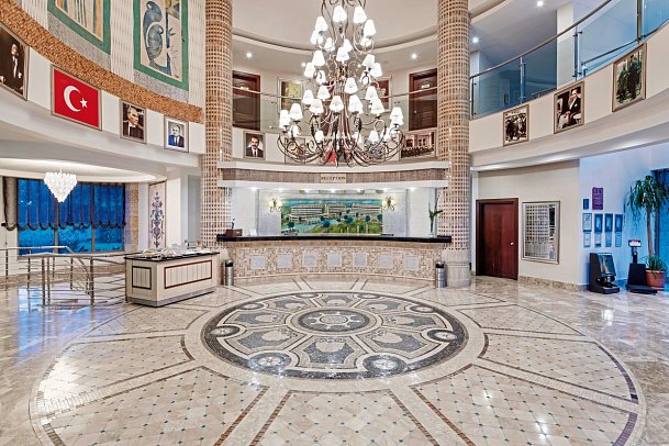 Alba Royal Hotel
