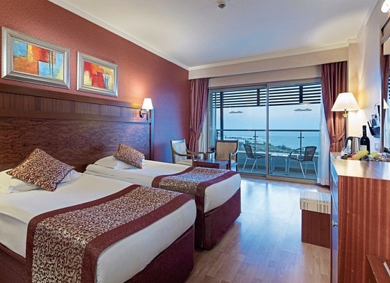 Alba Royal Hotel - Wohnbeispiel Doppelzimmer seitl. Meerblick (Zimmercodierung DBN)
