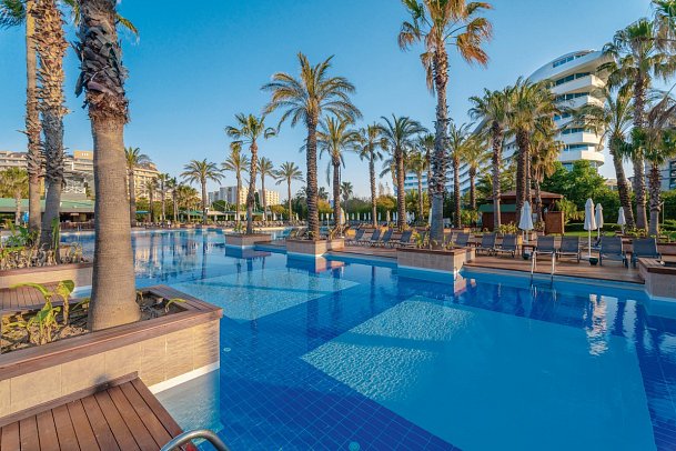 Concorde de Luxe Resort