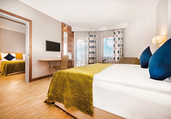 Blue Waters Club - Wohnbeispiel Familienzimmer Superior Haupthaus (Zimmercodierung FSU)