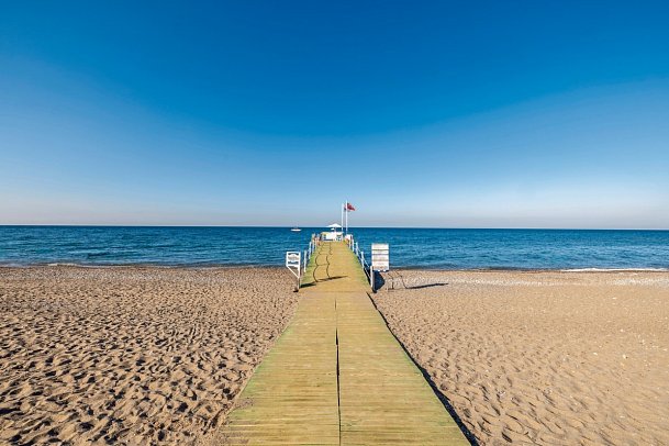 Crystal Admiral Aqua Collection