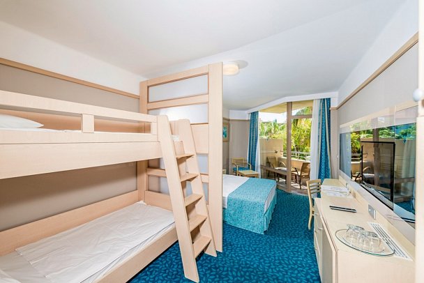 VONRESORT Golden Coast - Wohnbeispiel Familienzimmer mit französischem Bett und Etagenbett (Zimmercodierung FB1)