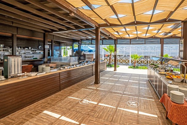 Monachus Hotel & Spa