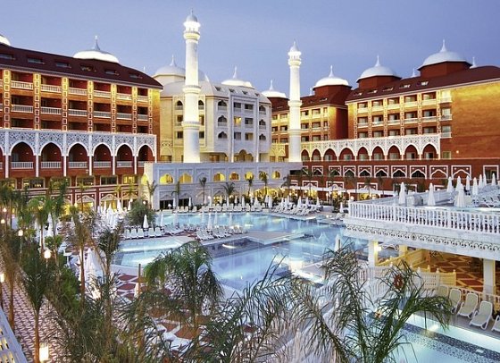 Royal Taj Mahal