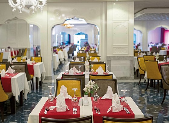 Royal Taj Mahal