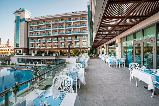 Luna Blanca Resort & Spa