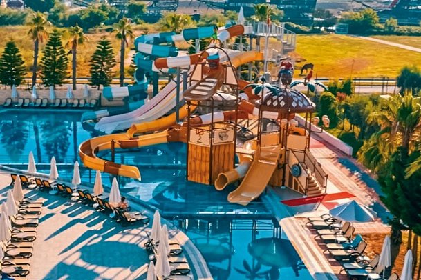 LRS Port River Hotel & Spa