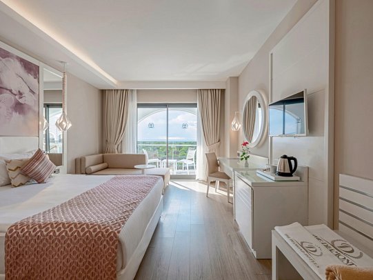 Diamond Premium Hotel & Spa - Wohnbeispiel Doppelzimmer Meerblick (Zimmercodierungen DBM & DCM)