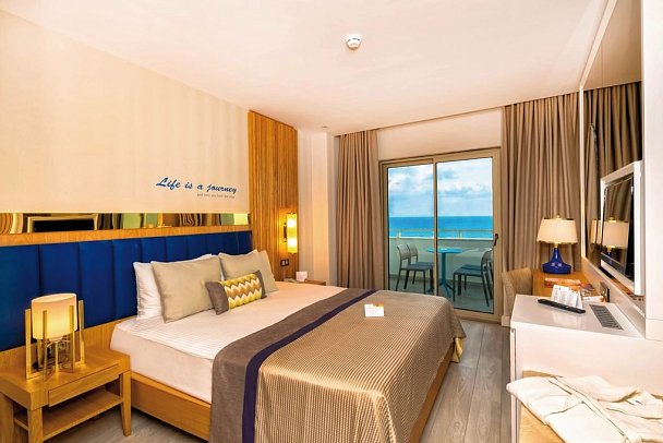 Sidemarin Kirman Premium - Wohnbeispiel Familienzimmer Meerblick (Zimmercodierung FBM)