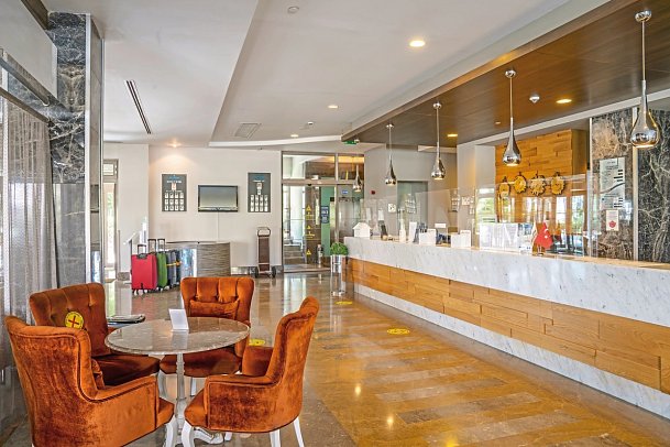 Port Side Resort Hotel