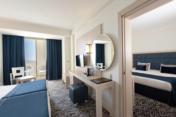 Sentido Kamelya Fulya Hotel - Wohnbeispiel Familienzimmer Verbindungstür Meerblick (Zimmercodierung FB/FB4)