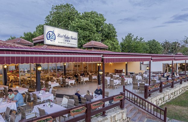 Özlem Garden