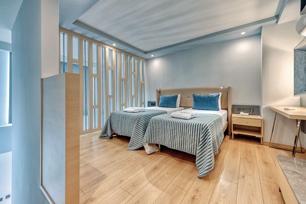 Numa Bay Exclusive - Wohnbeispiel Maisonnette Swim-Up (Zimmercodierung MBQ)