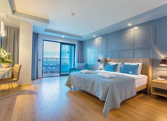 Numa Bay Exclusive - Wohnbeispiel Doppelzimmer seitl. Meerblick (Zimmercodierungen DBN & DCN)