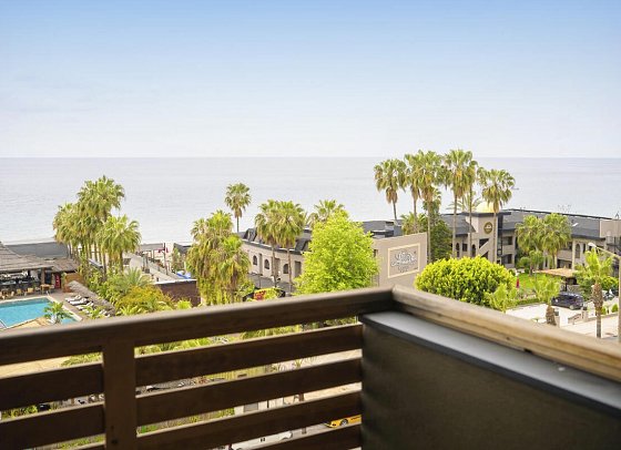 ananea Kleopatra Beach - Beispiel Balkon Suite Meerblick (Zimmercodierung WBM)