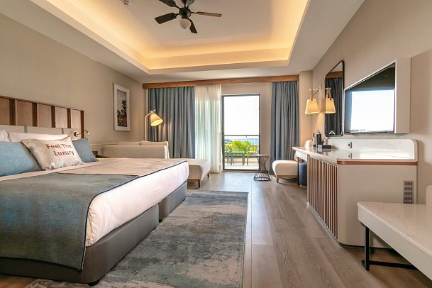 Seaden Quality Resort & Spa - Wohnbeispiel Doppelzimmer seitl. Meerblick (Zimmercodierung DBN)