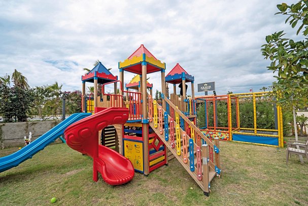 Arnor De Luxe Hotel & Spa