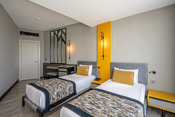 Arnor De Luxe Hotel & Spa - Wohnbeispiel Familienzimmer (Zimmercodierungen FB1 & FB2)