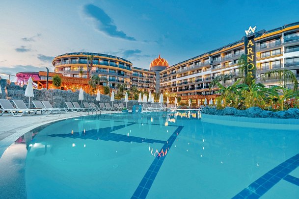 Arnor De Luxe Hotel & Spa