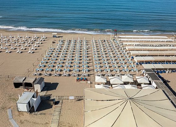 Arnor De Luxe Hotel & Spa