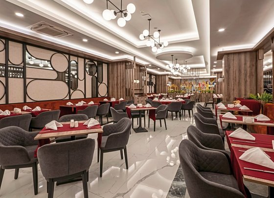 Arnor De Luxe Hotel & Spa