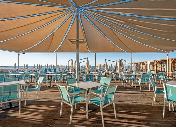 Arnor De Luxe Hotel & Spa