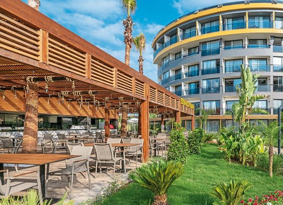 Arnor De Luxe Hotel & Spa