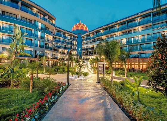 Arnor De Luxe Hotel & Spa