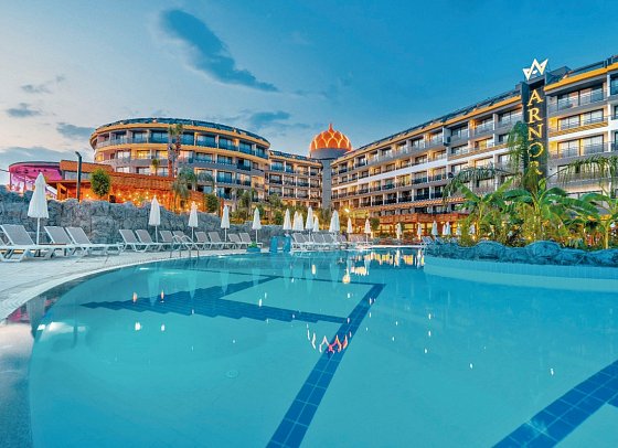 Arnor De Luxe Hotel & Spa
