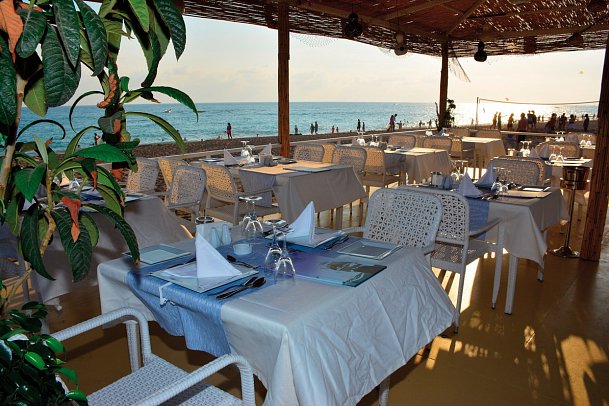 J'adore Deluxe Hotel & Spa